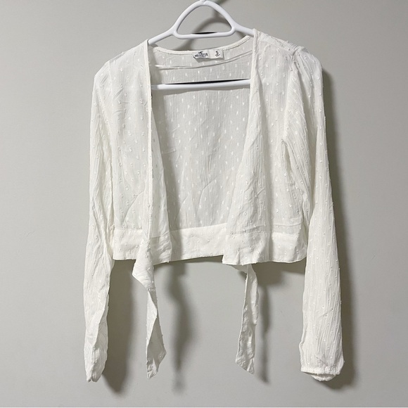 Hollister Wrap Around Tie Hem Top - Picture 3 of 9